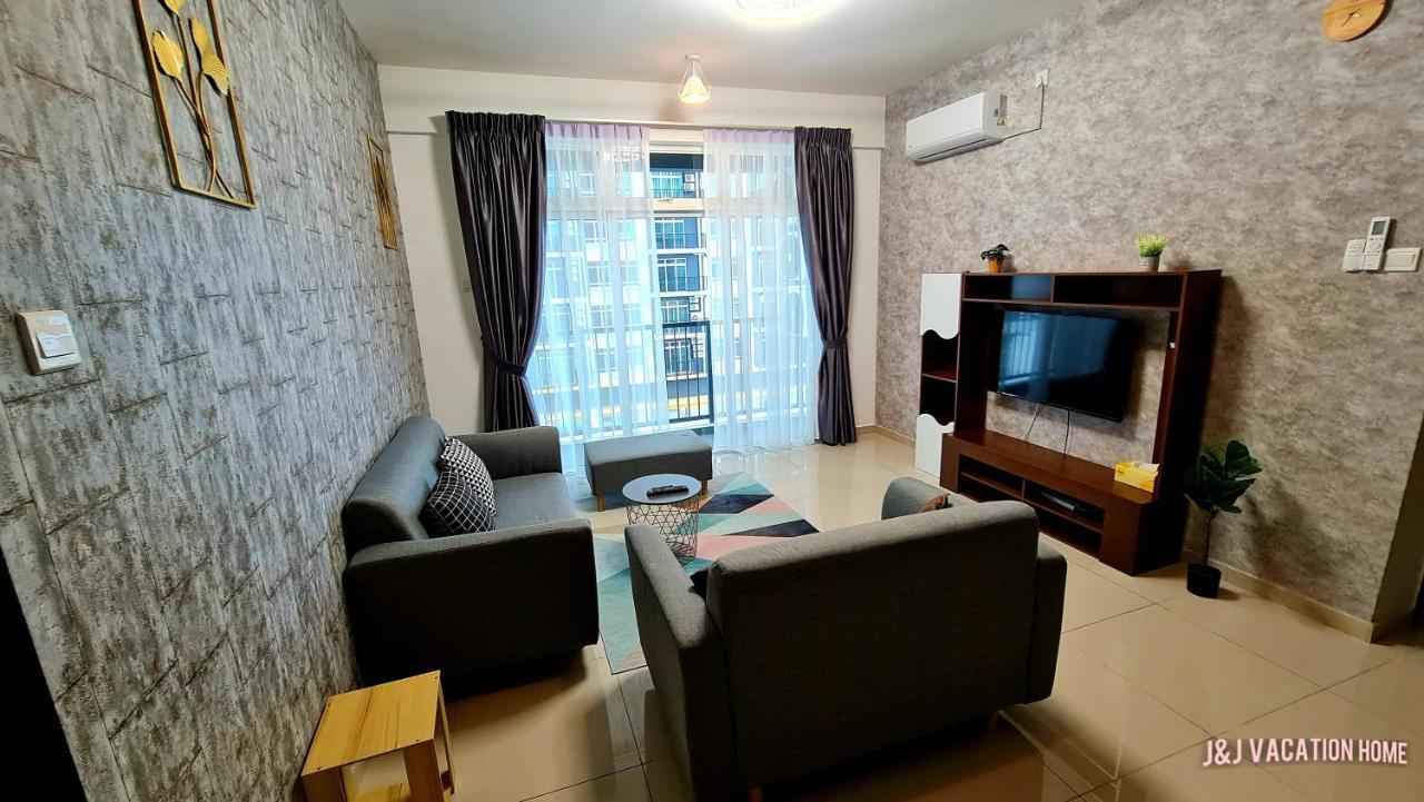 Kampong Tambak J&J Vacation Home@Novo8 Residence מראה חיצוני תמונה