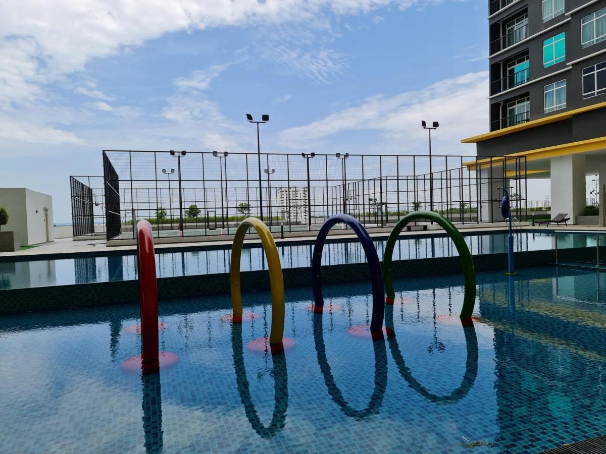 Kampong Tambak J&J Vacation Home@Novo8 Residence מראה חיצוני תמונה