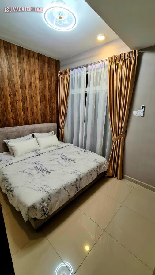 Kampong Tambak J&J Vacation Home@Novo8 Residence מראה חיצוני תמונה