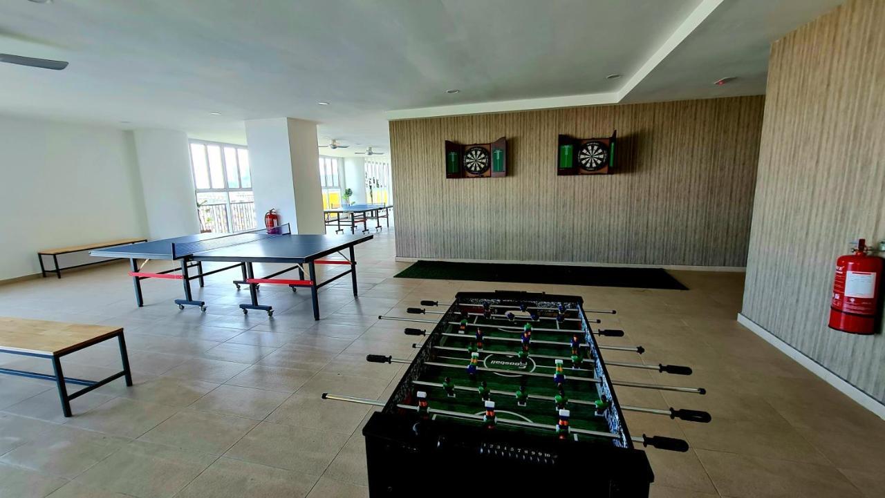 Kampong Tambak J&J Vacation Home@Novo8 Residence מראה חיצוני תמונה